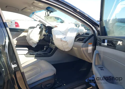 2017 Hyundai Sonata Hybrid Limited z USA, uszkodzony, nr VIN KMHE34L1XHA044808